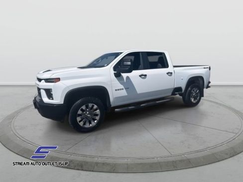 Used 2022 Chevrolet Silverado 2500 Custom w/ Snow Plow Prep/Camper Package image 5