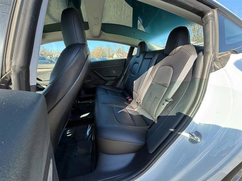 Used 2023 Tesla Model 3 Standard Range RWD image 11