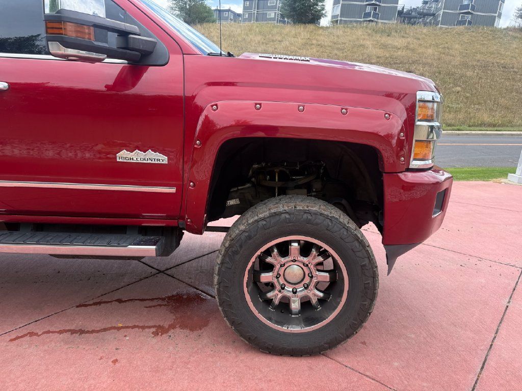 Used 2018 Chevrolet Silverado 2500 High Country w/ Duramax Plus Package AWD/4WD image 31