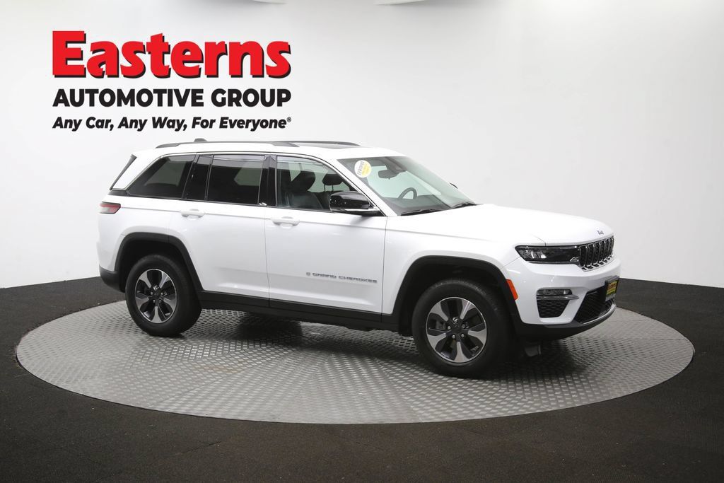 Used 2023 Jeep Grand Cherokee 4WD 4xe image 56