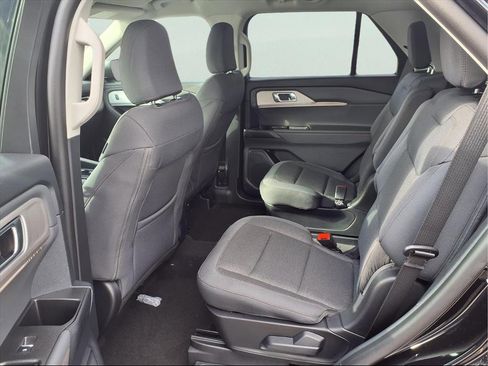 New 2026 Ford Explorer Active image 18