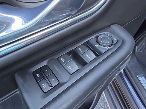 Used 2023 Chevrolet Tahoe LT image 24