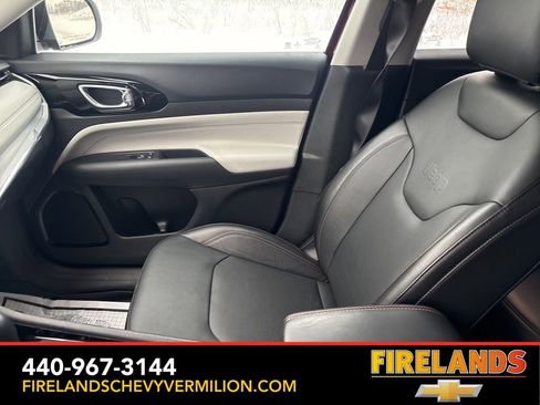 Used 2022 Jeep Compass Limited image 17