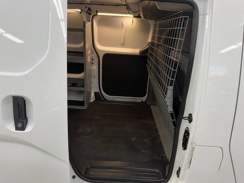 Used 2021 Nissan NV200 S w/ Back Door Glass Package FWD image 15