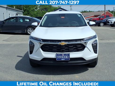 New 2026 Chevrolet Trax LS w/ LS Convenience Package FWD image 2
