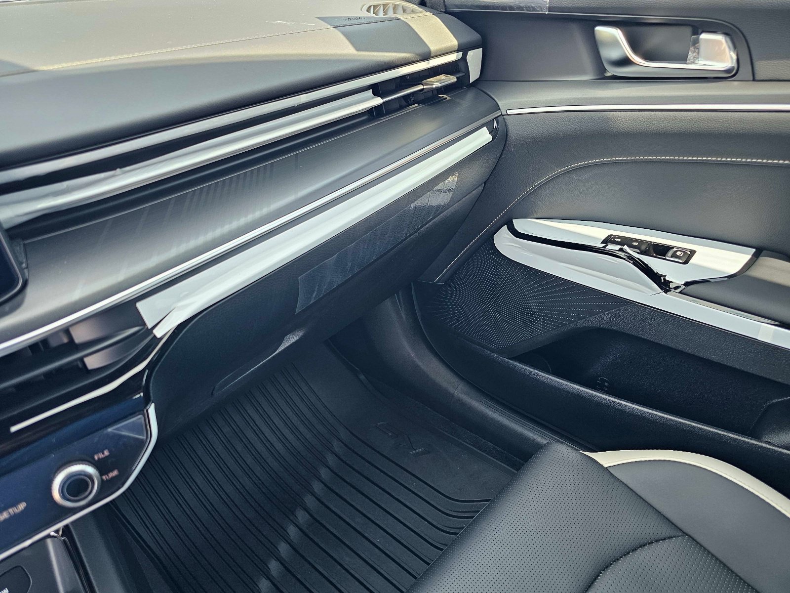 New 2026 Kia K5 GT-Line FWD image 25