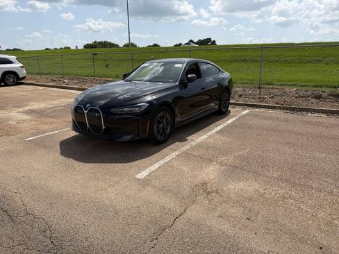 Used 2023 BMW i4 eDrive40 w/ Premium Package RWD image 1