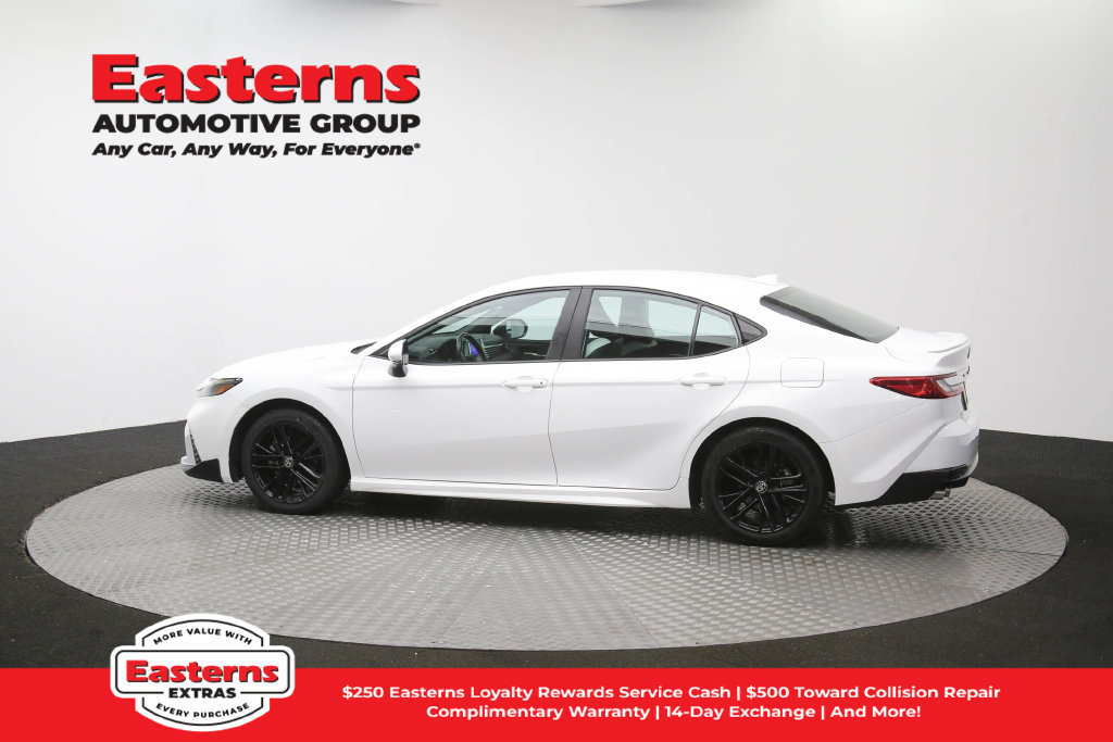 Used 2025 Toyota Camry SE FWD image 63