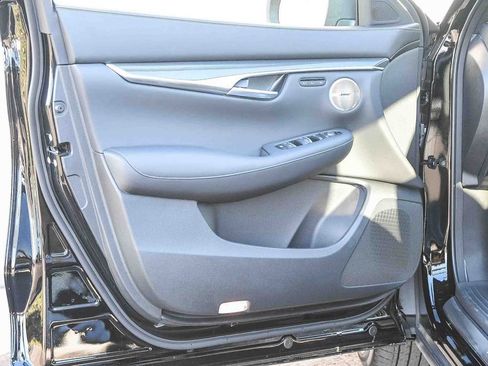 Certified 2025 INFINITI QX50 Sport AWD/4WD image 19