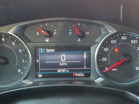 Used 2024 Chevrolet Equinox LT FWD image 9