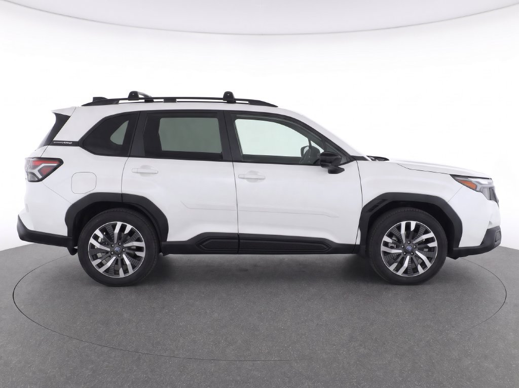 Used 2025 Subaru Forester Touring AWD/4WD image 9
