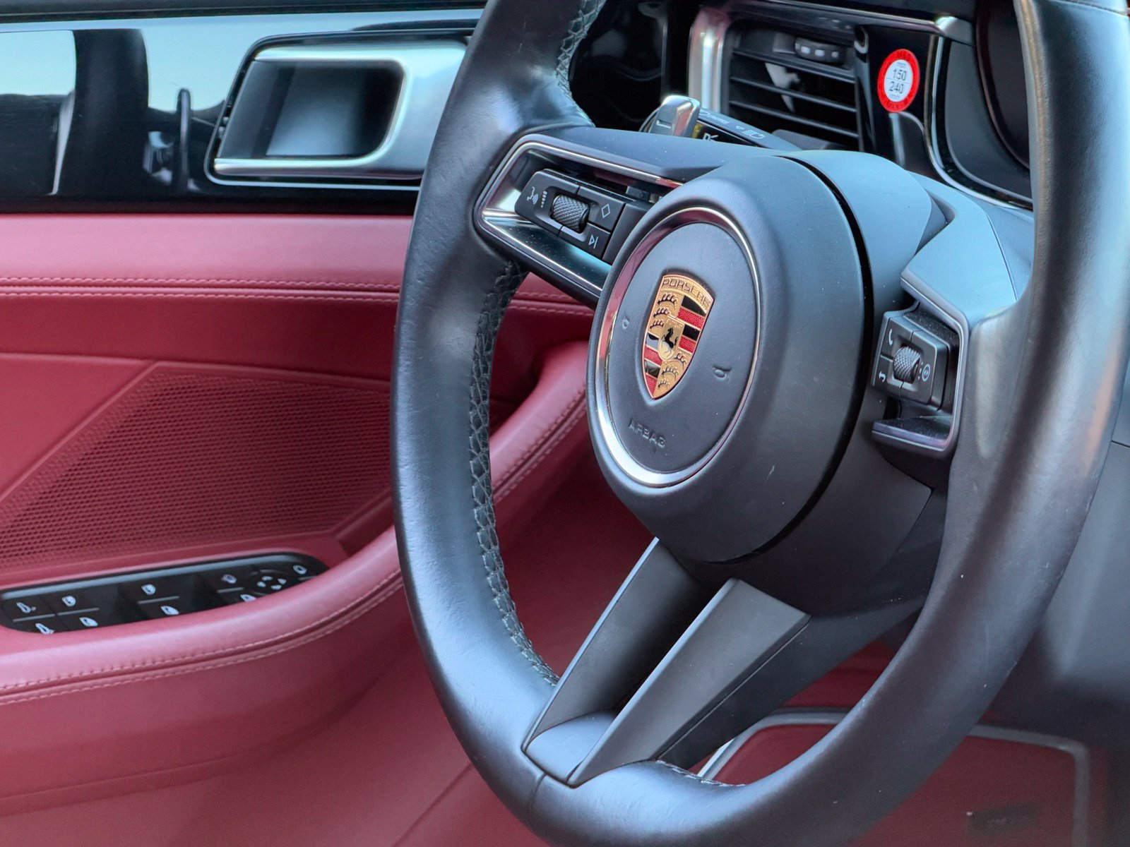 Certified 2023 Porsche Panamera 4 Platinum Edition AWD/4WD image 39