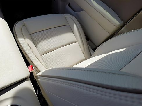 New 2026 GMC Yukon Denali w/ Sun & Power Step Package image 27