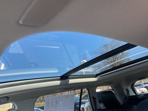 Used 2024 Toyota Grand Highlander Limited image 30