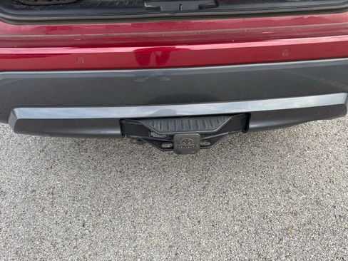 Used 2021 Toyota Highlander Limited image 31