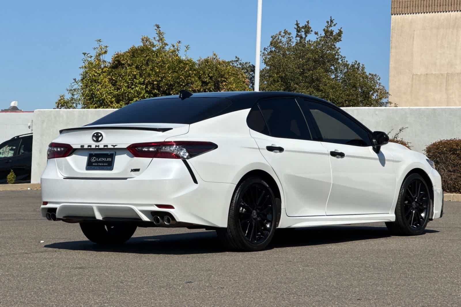 Used 2023 Toyota Camry XSE FWD image 2