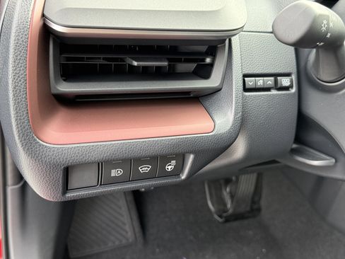 New 2026 Toyota Prius Plug-In Hybrid FWD image 17