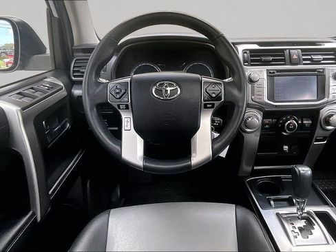 Used 2019 Toyota 4Runner SR5 Premium RWD image 7
