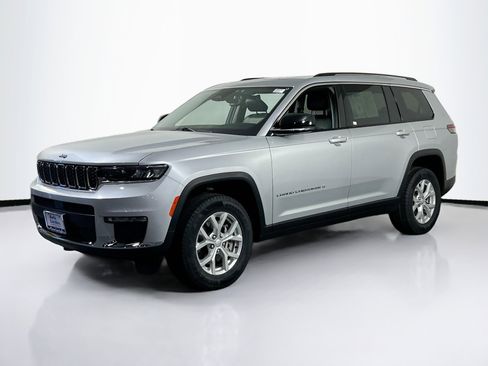 Used 2023 Jeep Grand Cherokee L Limited AWD/4WD image 1