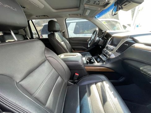Used 2019 GMC Yukon Denali w/ Denali Ultimate Package image 4