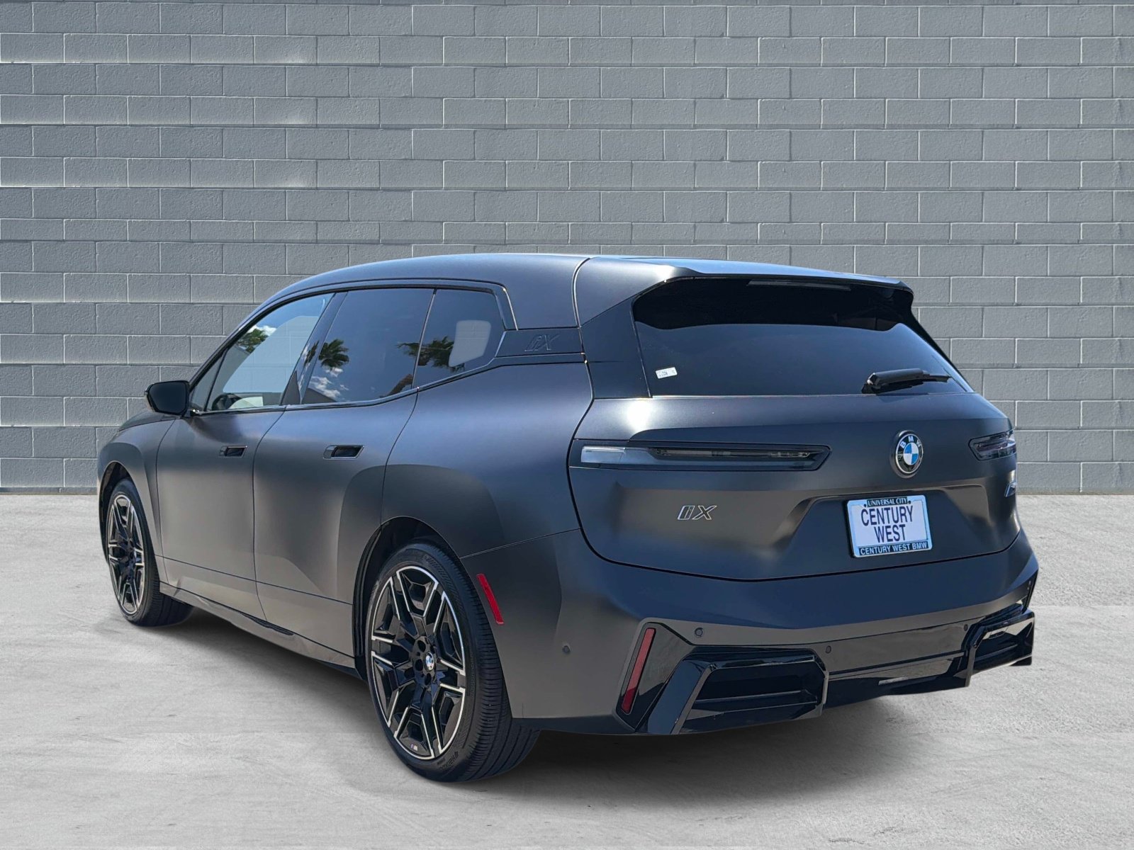 Used 2026 BMW iX M70 AWD/4WD image 3