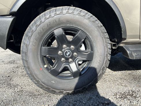 New 2025 Ford Bronco Outer Banks image 11