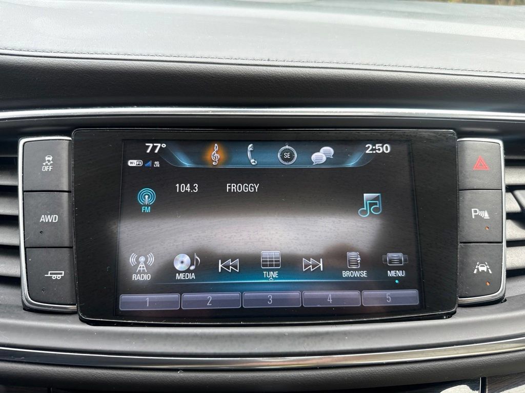 Used 2018 Buick Enclave Premium w/ Experience Buick Package AWD/4WD image 23