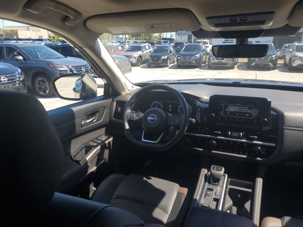 Used 2025 Nissan Pathfinder Platinum w/ Cargo Package FWD image 22
