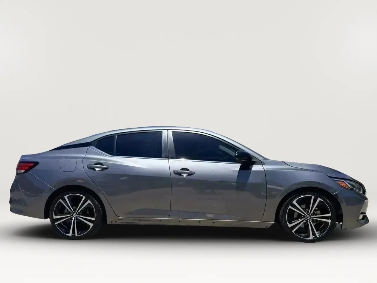 Used 2023 Nissan Sentra SR w/ SR Premium Package FWD image 12