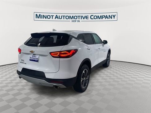 Used 2025 Chevrolet Blazer LT AWD/4WD image 8