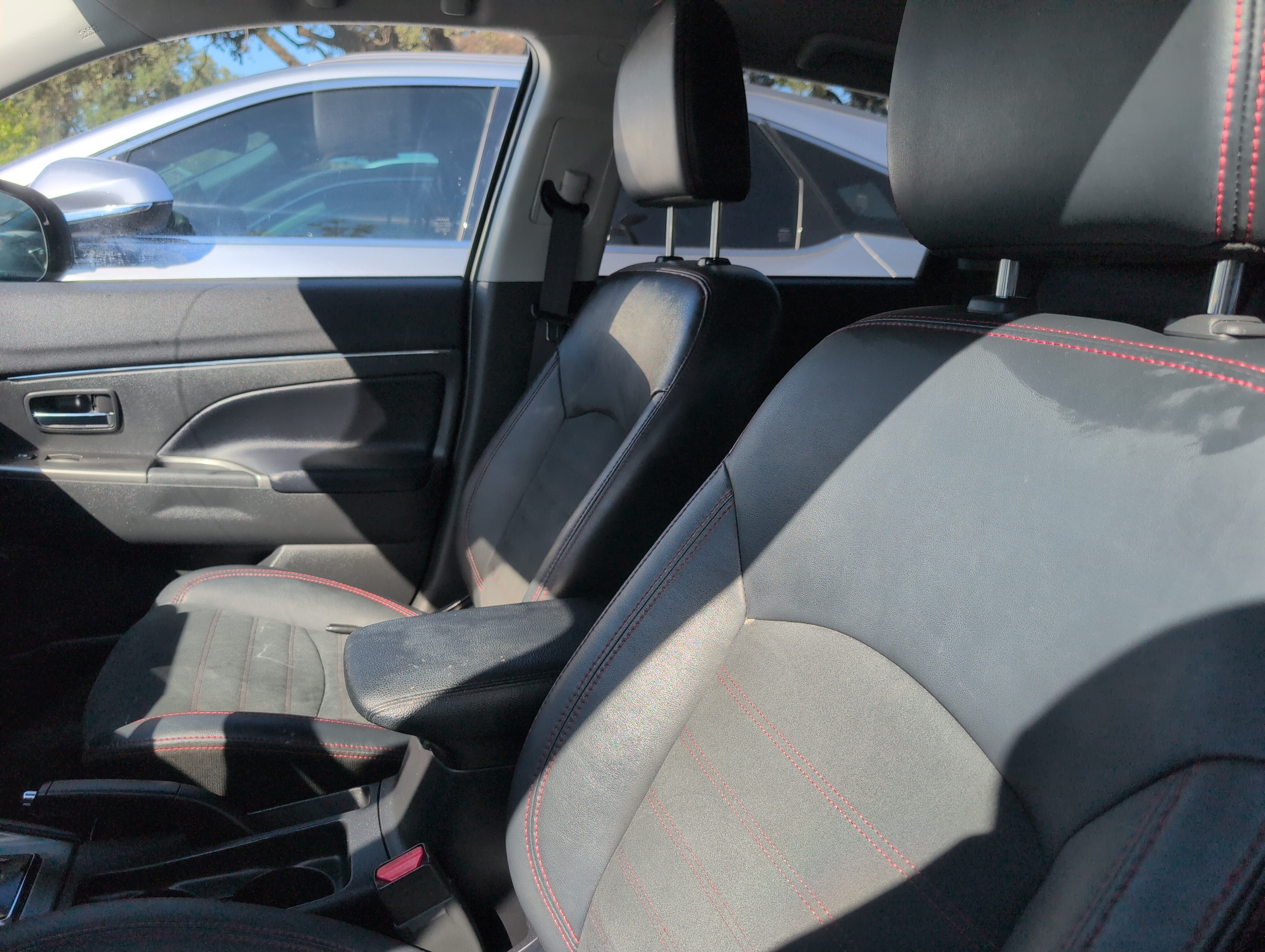 Used 2022 Mitsubishi Outlander Sport SE FWD image 5