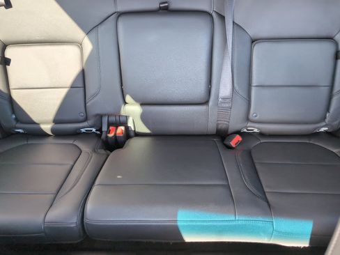 Used 2020 Chevrolet Silverado 1500 LT Trail Boss image 26