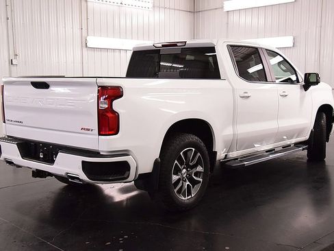 Used 2024 Chevrolet Silverado 1500 RST AWD/4WD image 8