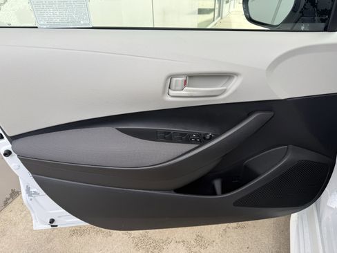 Certified 2026 Toyota Corolla LE image 28