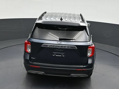Used 2022 Ford Explorer XLT w/ Equipment Group 202A RWD image 13
