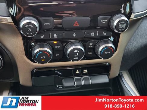 Used 2022 RAM 1500 Laramie AWD/4WD image 19