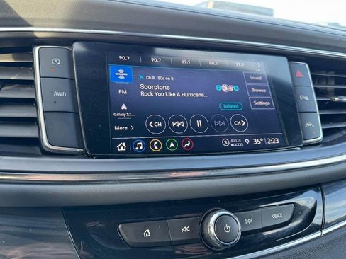 Used 2022 Buick Enclave Premium image 20