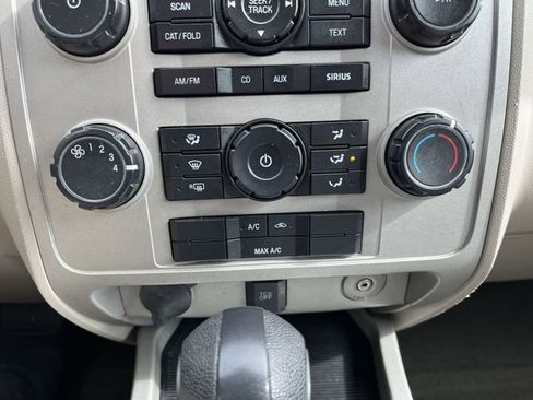 Used 2012 Ford Escape XLT image 18