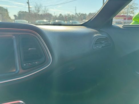 Used 2015 Dodge Challenger R/T Plus image 18