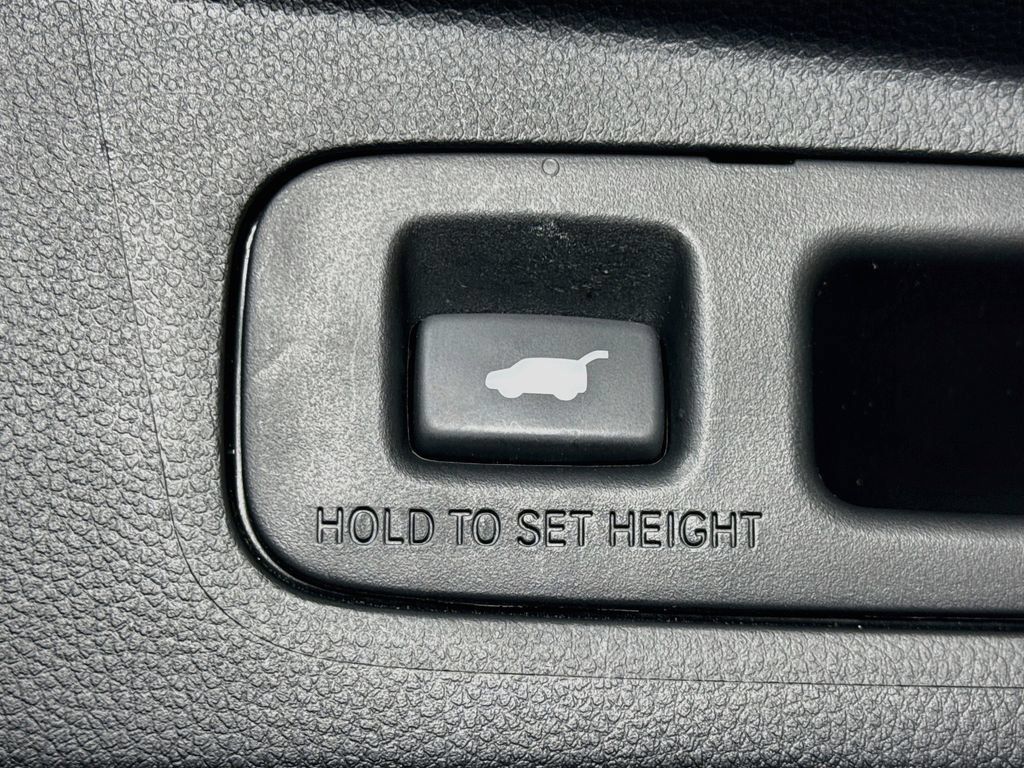 Used 2024 Honda CR-V EX-L image 30