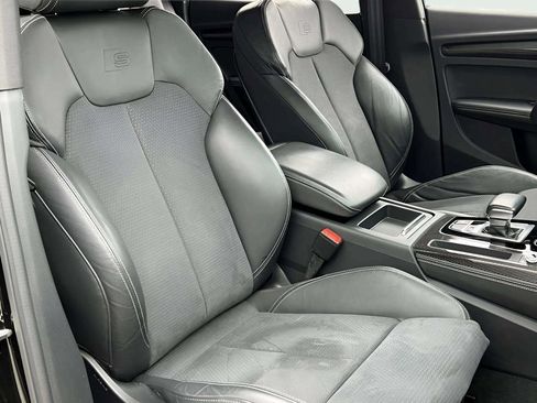 Used 2022 Audi SQ5 Premium Plus w/ Premium Plus Package image 17