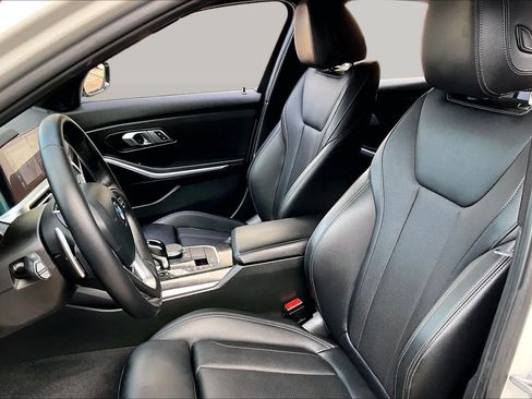 Used 2022 BMW 330i Sedan w/ Premium Package RWD image 8