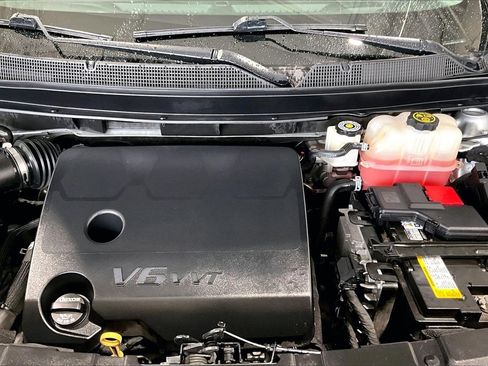 Used 2021 Chevrolet Traverse Premier w/ Redline Edition image 9