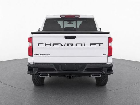 Used 2024 Chevrolet Silverado 1500 LT Trail Boss w/ LT Trail Boss Premium Package AWD/4WD image 6