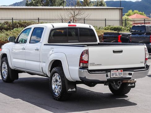Used 2013 Toyota Tacoma 4x4 Double Cab w/ Limited Pkg image 5
