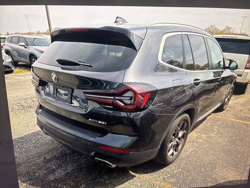 Used 2023 BMW X3 xDrive30i w/ Convenience Package AWD/4WD image 3