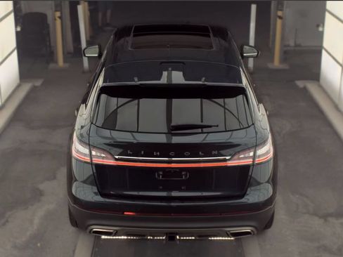 Used 2023 Lincoln Nautilus Black Label w/ Class II Trailer Tow Package AWD/4WD image 10