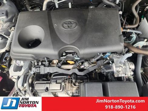 Used 2025 Toyota RAV4 XLE Premium FWD image 32