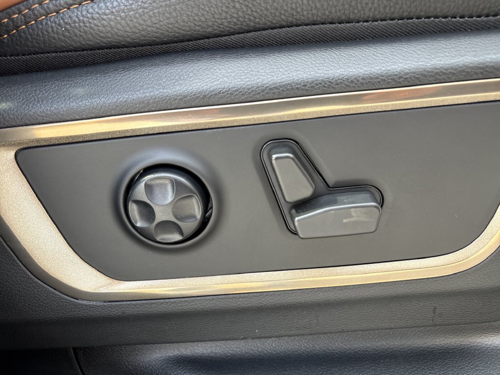 Used 2022 RAM 1500 Limited AWD/4WD image 37