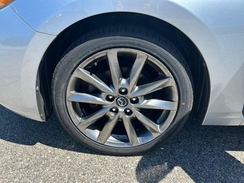 Used 2018 MAZDA MAZDA3 Touring FWD image 28